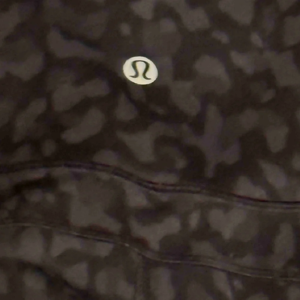 Lululemon Black Patterned Leggings size 6